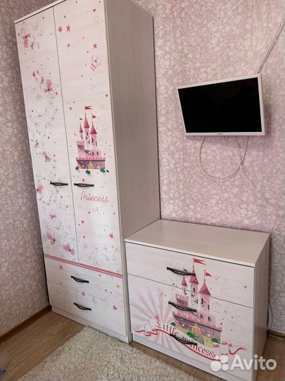 Набор детской мебели из 6 предметов