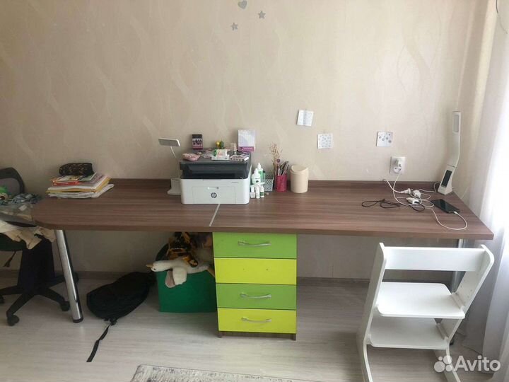 Письменный стол