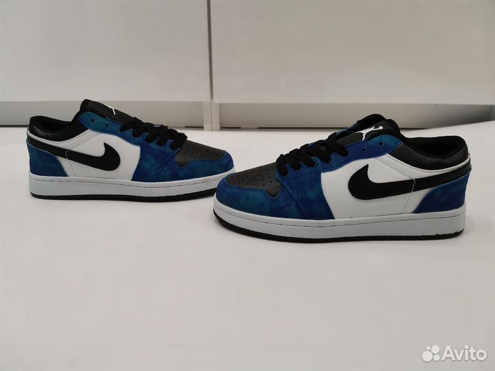 Кроссовки Nike Air Jordan низкие синие новые