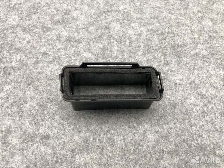 Панель пластиковая правый Bmw X5 G05 B57D30B 2022