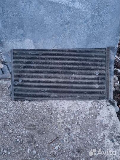 Радиатор кондиционера audi Q7