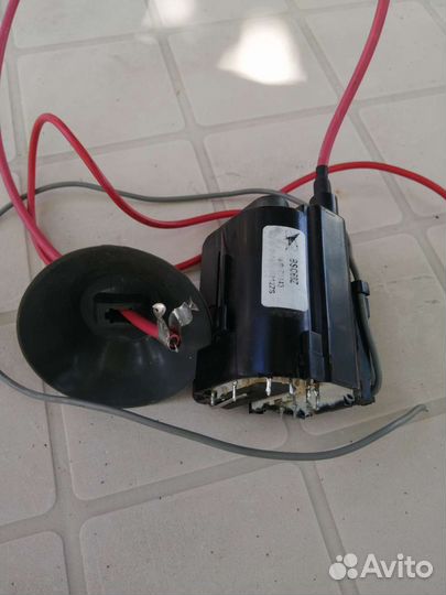 Строчный трансформатор