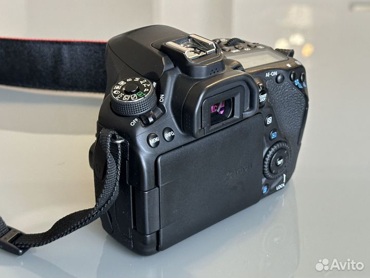 Фотоаппарат Canon 80D Canon Body