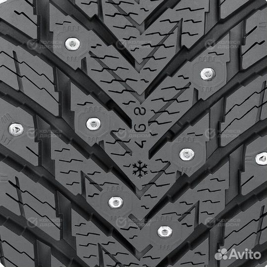 Nokian Tyres Hakkapeliitta 10p 215/55 R17 98T