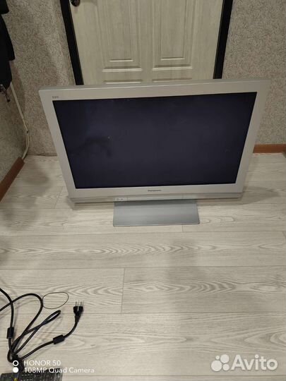 Телевизор бу panasonic