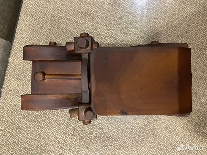 Автомобиль дерево