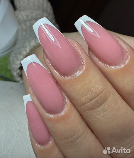 Маникюр, педикюр