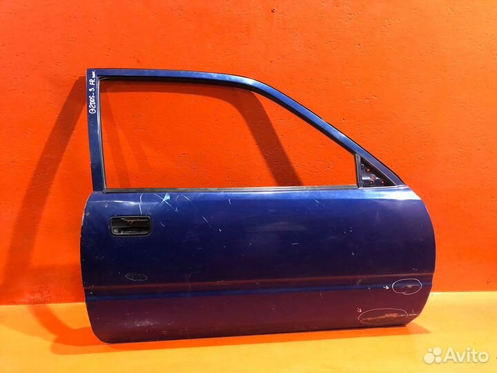 Дверь передняя правая daihatsu charade G2*