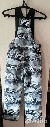 Продам горнолыжный костюм на подростка