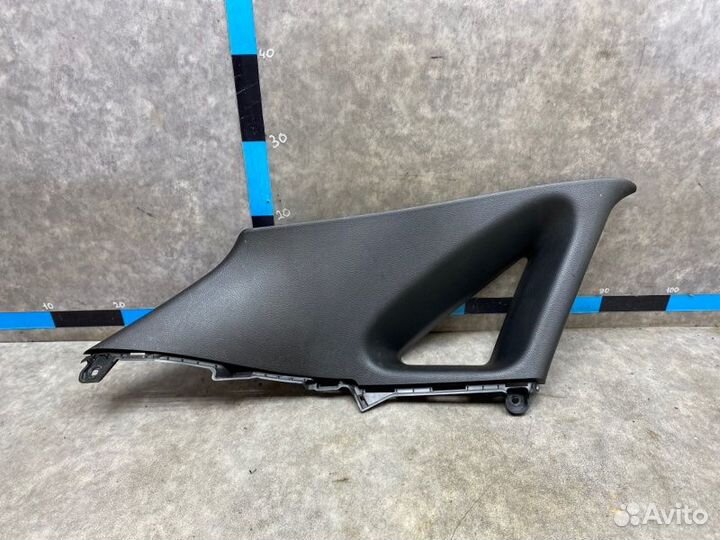 Накладка стойки задняя левая Hyundai I30 1.4 G4FA