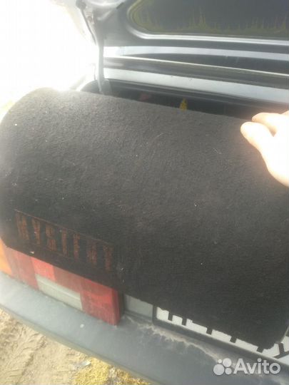 Сабвуфер и усилитель в автомобиль