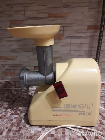 Мясорубка электрическая