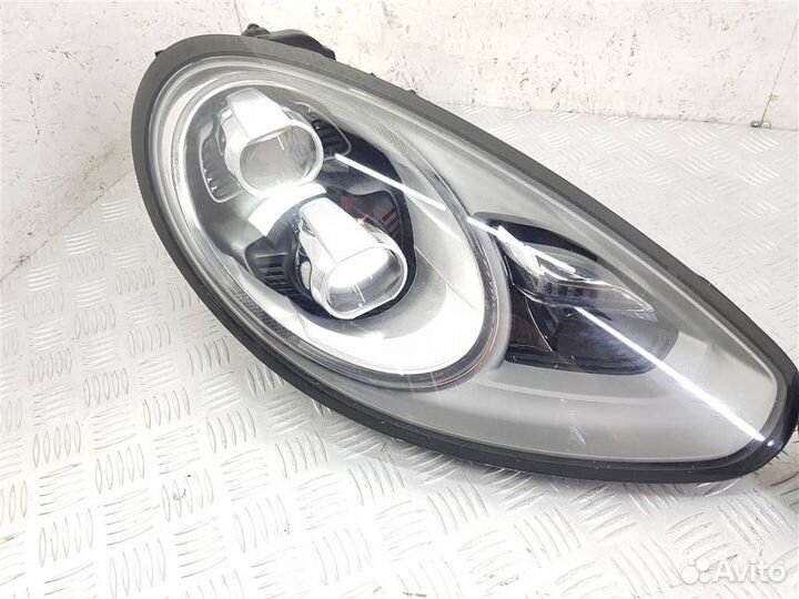 Фара левая Porsche Panamera 970