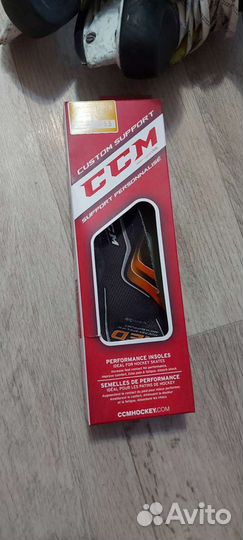 Профессиональные коньки CCM super Tacks размер 5ее
