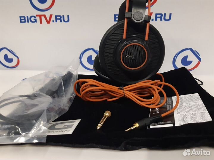 AKG K712PRO Витрина