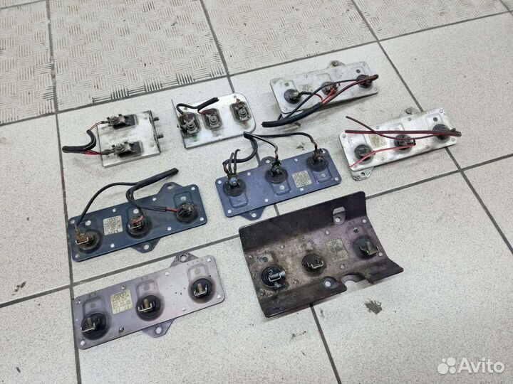 Резистор вентилятора радиатора Ауди 80 Б4, 100/А6