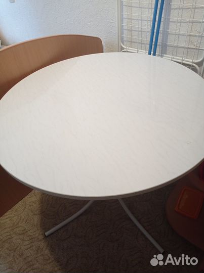 Стол круглый