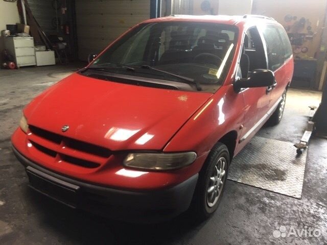 Разбор на запчасти Chrysler Voyager
