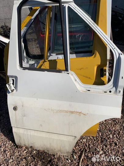 Дверь Ford Transit