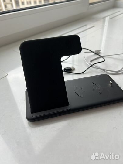 Беспроводная док станция 4 в 1 доя телефонов