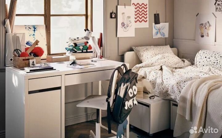 Компьютерный стол IKEA