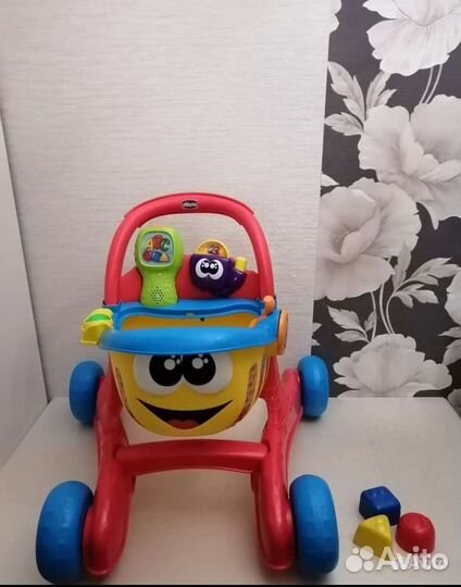 Каталка-ходунки от фирмы Fisher-Price и Chicco