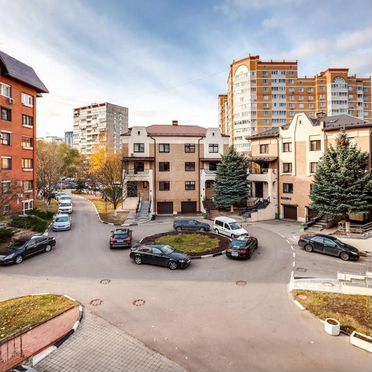 7-к. квартира, 332 м², 3/4 эт.