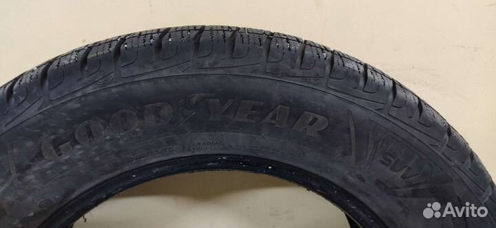 Goodyear UltraGrip Ice 265/60 R18 114T