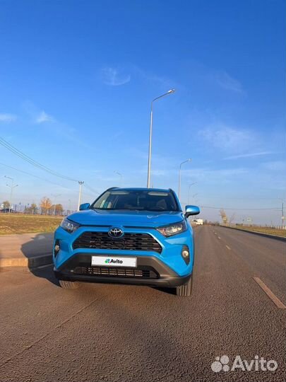 Toyota RAV4 2.5 AT, 2021, 26 500 