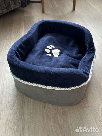 Лежанка для собак и кошек