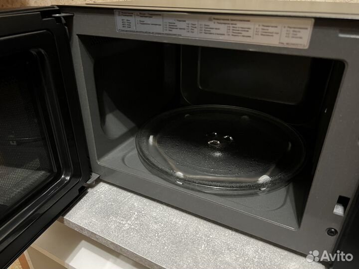 Микроволновая печь LG MW25R35GIS Black