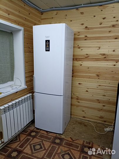 Hotpoint Ariston No Frost 2м холодильник