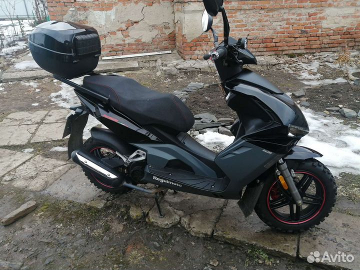 Скутер Regulmoto Formula 125