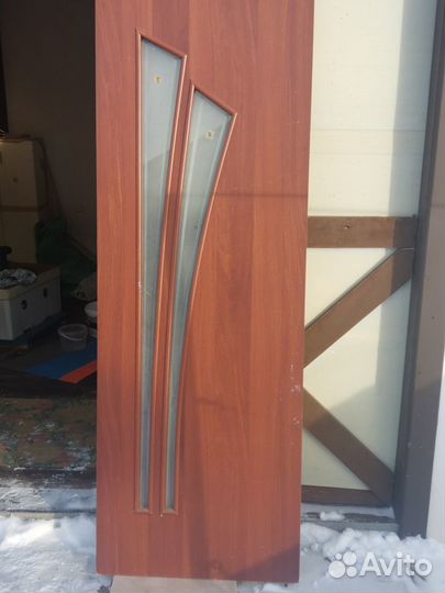 Дверь межкомнатная со стеклом