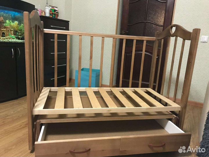 Кроватка детская с новым матрасом