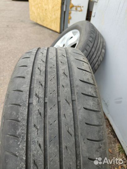 Bridgestone Nextry Ecopia 215/60 R16