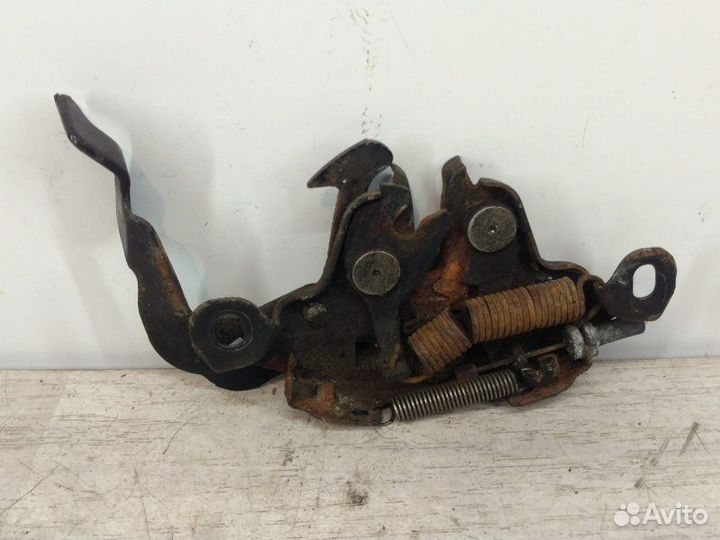 Замок капота Nissan Qashqai Vi HR16DE 2007