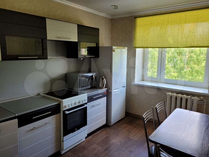 2-к. квартира, 65 м², 6/14 эт.