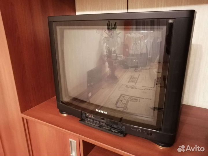Телевизор samsung