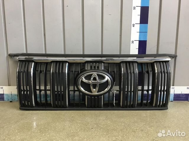 Решетка радиатора Toyota Land Cruiser (150) -Prado