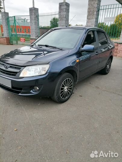 LADA Granta 1.6 AT, 2013, 140 000 км