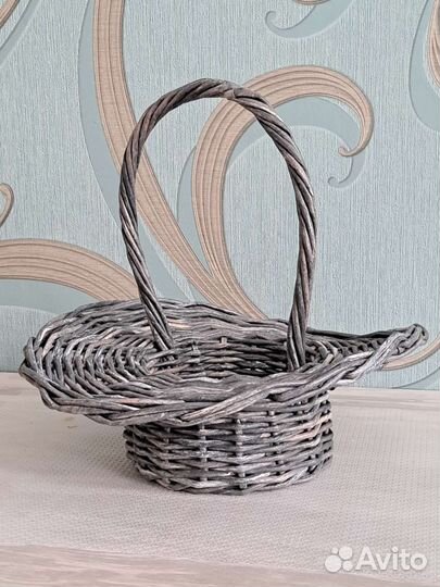 Корзинка декоративная