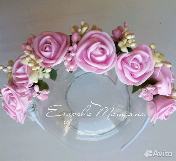 Нежно розовый ободок от года