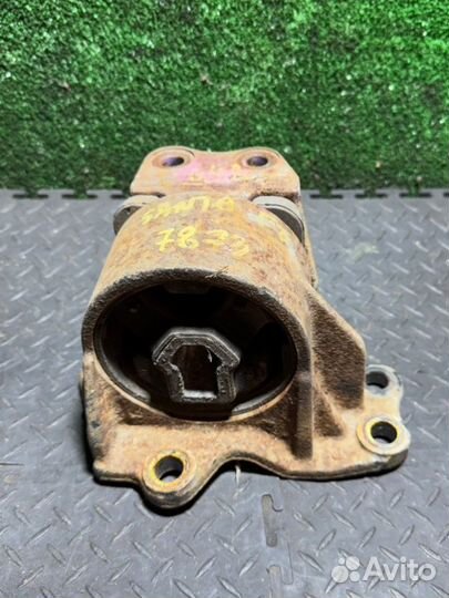 Подушка крепления двигателя Hyundai Santa Fe 2.2