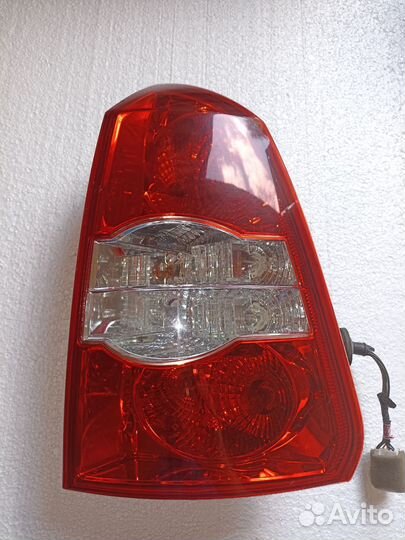 Фонарь задний правый Шевроле лачетти