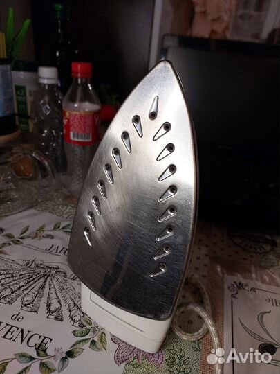 Утюг Ладомир