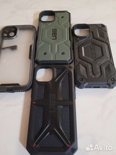 Чехол на iPhone 14 UAG