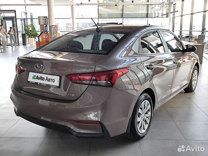 Hyundai Solaris 1.6 AT, 2018, 115 300 км