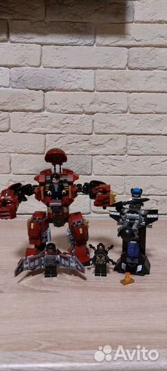 Lego Бой халкбастера 76104