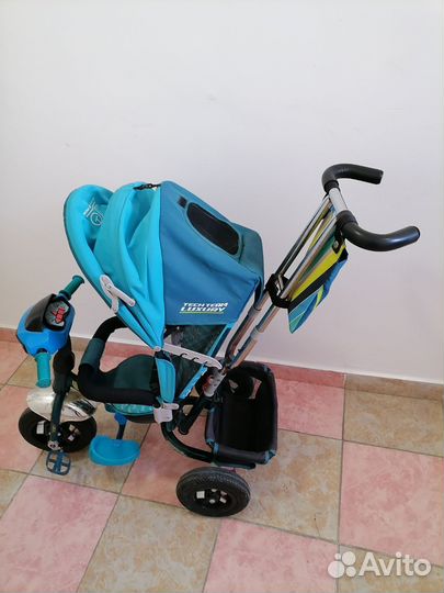 Велосипед детский трёхколёсный с ручкой